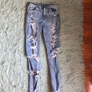 american eagle destroyed style ripped jeans
